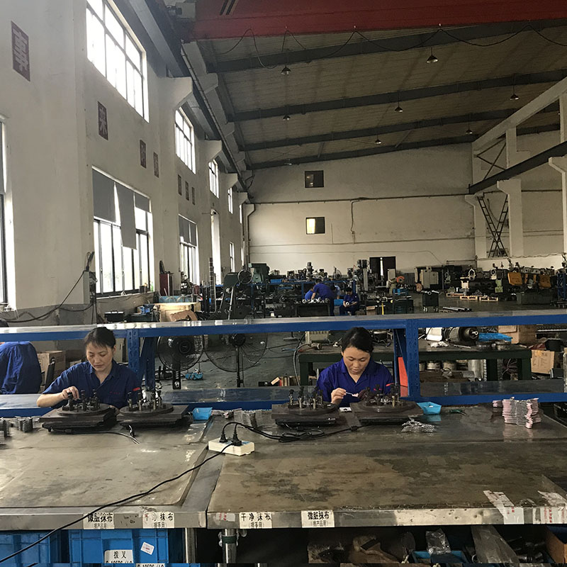 Sửa chữa càng chuyển số